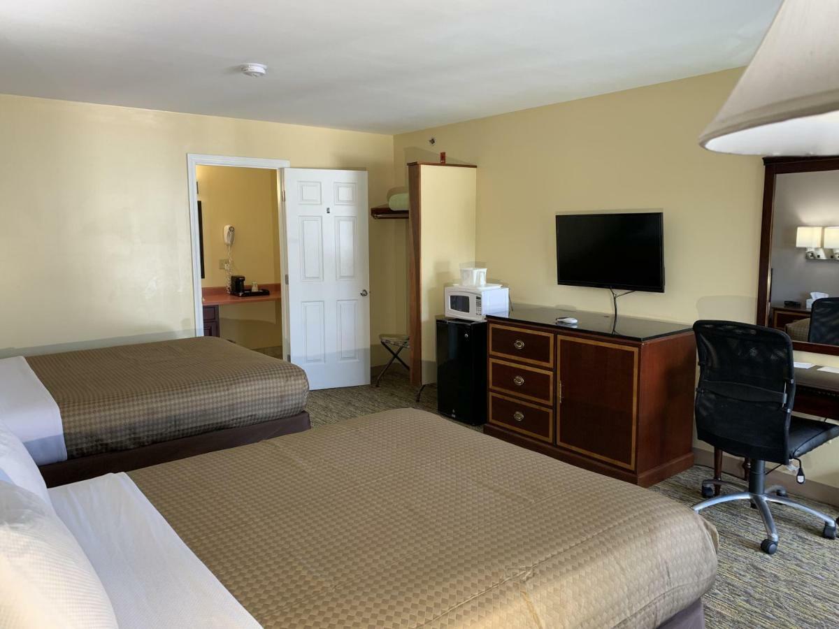 Americas Best Value Inn Scarborough Portland Exterior foto